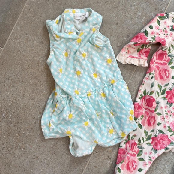 0-3 Month Baby Girl Assortment - Picture 3 of 7